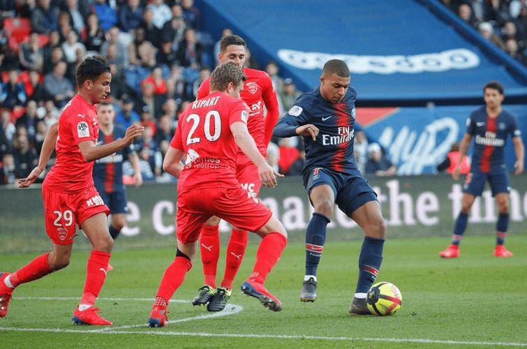 法甲焦点战：南特主场死守保级命脉，雷恩复仇战剑指三分