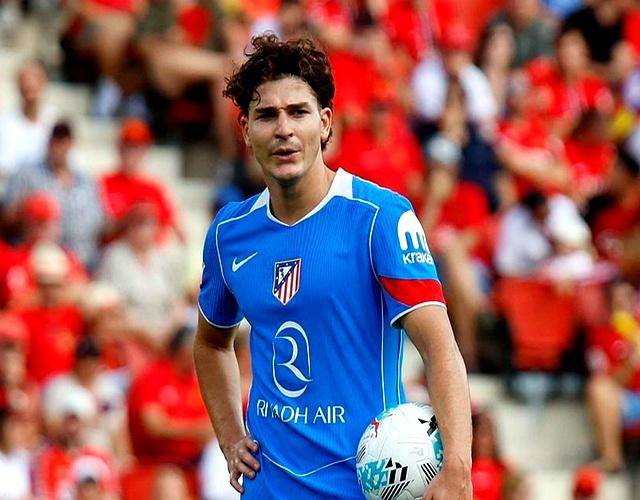 西甲劲旅挺进欧冠区,1亿锋霸献助攻:12场独造11球